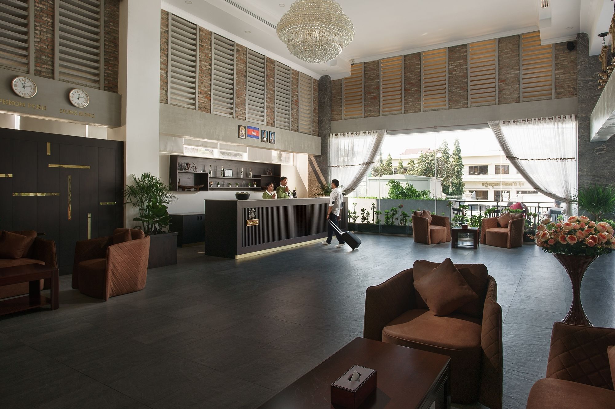 Kuch Oudom Hotel Phnom-Penh Buitenkant foto