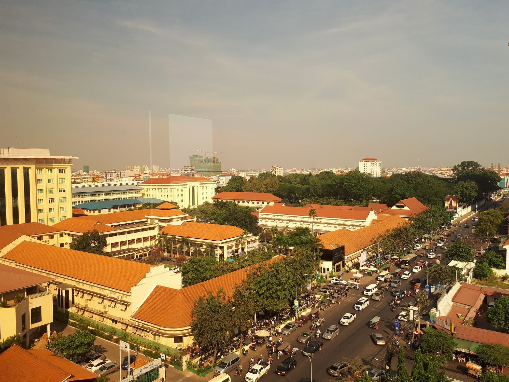 Kuch Oudom Hotel Phnom-Penh Buitenkant foto